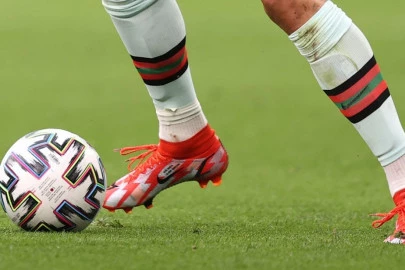 Loja online Fútbol Emotion Portugal - Blogs de futebol - Novas chuteiras exclusivas para Cristiano Ronaldo - Nike Mercurial Superfly Spark Positivity - 3.webp